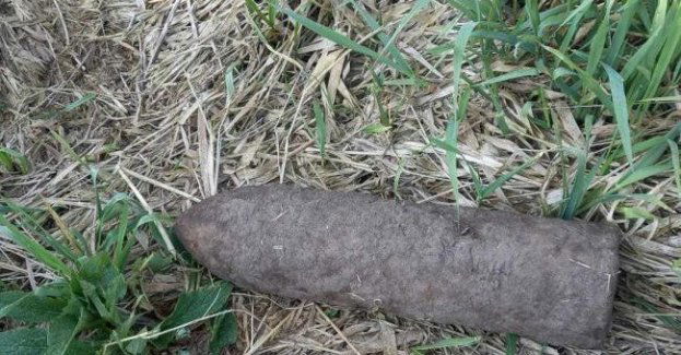 Pocisk artyleryjski znaleziony podczas prac polowych