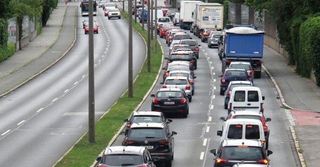Rolnicy zablokują we wtorek węzły Skierniewice i Łowicz na autostradzie A2
