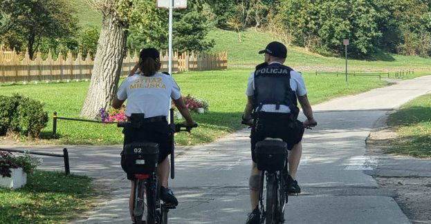 Rowerowy patrol policji i straży miejskiej