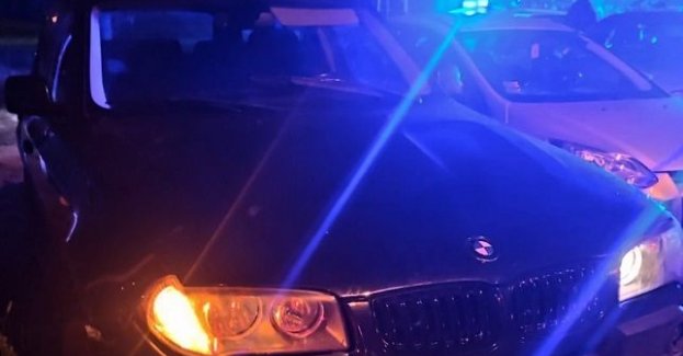 Pijany kierowca uciekał przed policją kradzionym autem