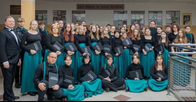 Od Akcentu do Teatru