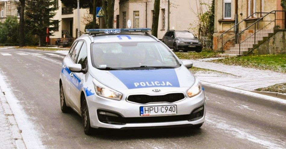 zdjęcie: Zima w Śremie: biała pokrywa i większe ryzyko na drogach / fot. KPP Śrem