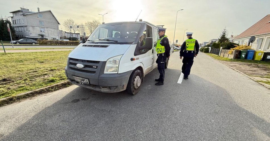 zdjęcie: Akcja Eco Car w Kołobrzegu. Siedem zatrzymanych dowodów / fot. KPP w Kołobrzegu