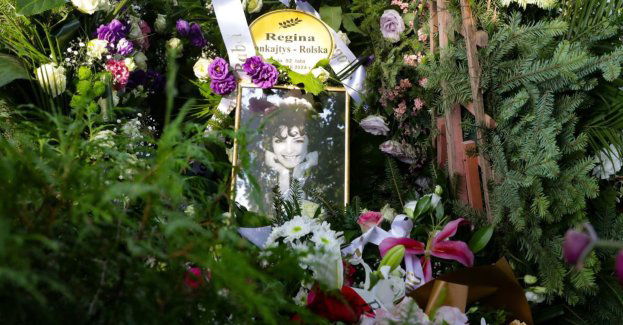 Pożegnanie Reny Rolskiej - piosenkarki i aktorki estradowej na warszawskich Powązkach