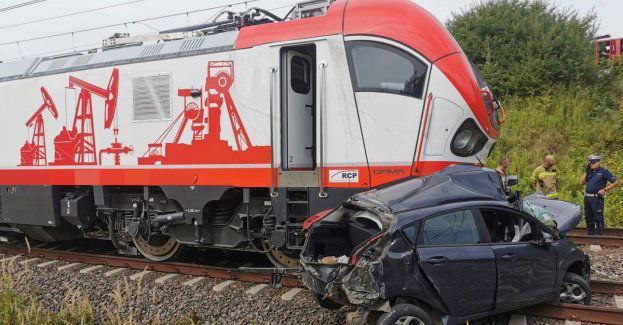 Tragiczny wypadek na przejeździe kolejowym