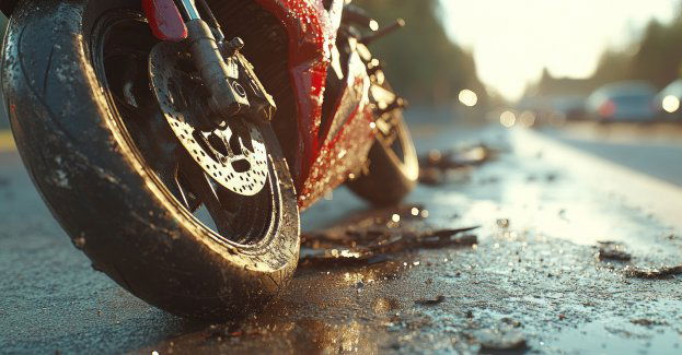 Poważny wypadek z udziałem motocyklisty