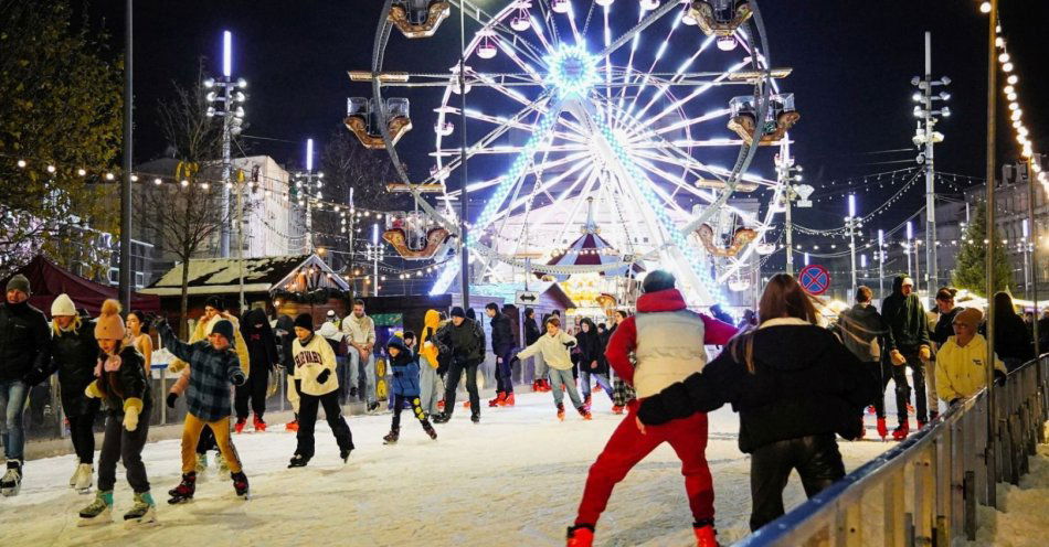 zdjęcie: Lodowisko na Rynku i Murckach, dyskoteka na lodzie oraz spotkanie z Mikołajem - zimowe atrakcje w Katowicach / fot. nadesłane