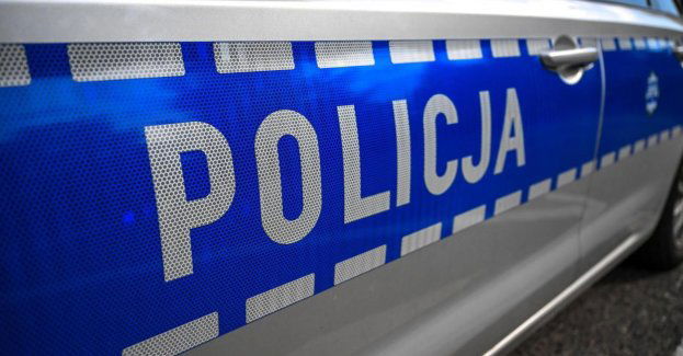 Rodzina zatruła się grzybami; do szpitala eskortowała ich policja