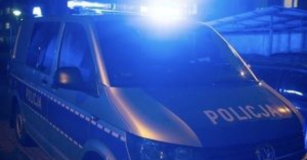 Policjanci zatrzymali 31- latka, który posiadał przy sobie środki odurzające i kradzione rzeczy