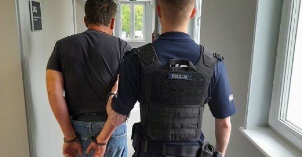 Policjanci zatrzymali 51-letniego mężczyznę, który ukradł materiały budowlane