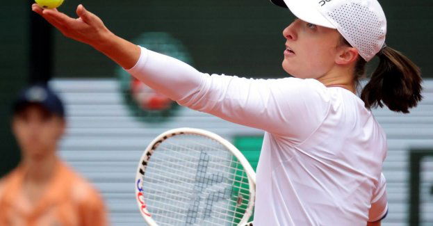 French Open - błyskawiczny awans Świątek do ćwierćfinału