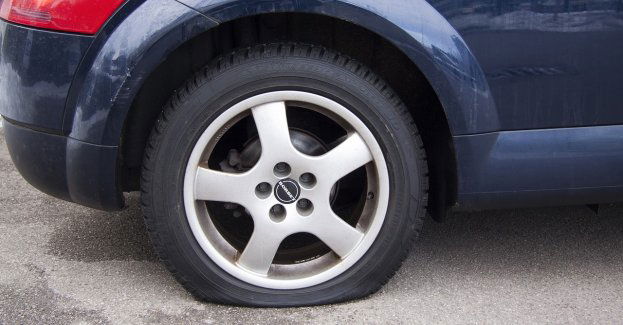 Ukradli pieniądze metodą na kolec