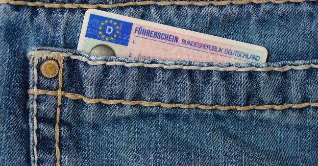 Ojciec pozwolił kierować nastolatkowi; odpowie przed sądem