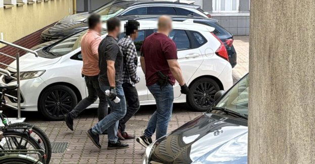 Protest po ataku obcokrajowca na 24-latkę; kobieta walczy o życie w szpitalu