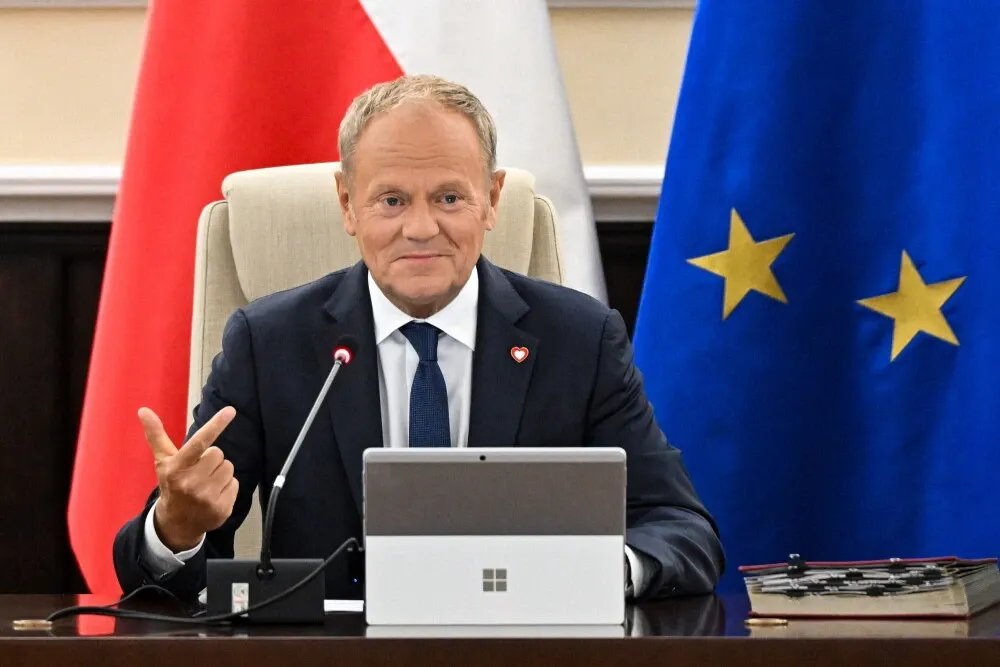 zdjęcie: Premier o prezydenckim projekcie ws. kryptoaktywów: w pałacu prezydenta widać panikę / Warszawa, 08.09.2026. Premier Donald Tusk na posiedzeniu rządu w siedzibie KPRM w Warszawie, 8 bm. Rada ministrów zajmie się projektem zmian przepisów regulujących działanie KUKE. (sko) PAP/Radek Pietruszka
