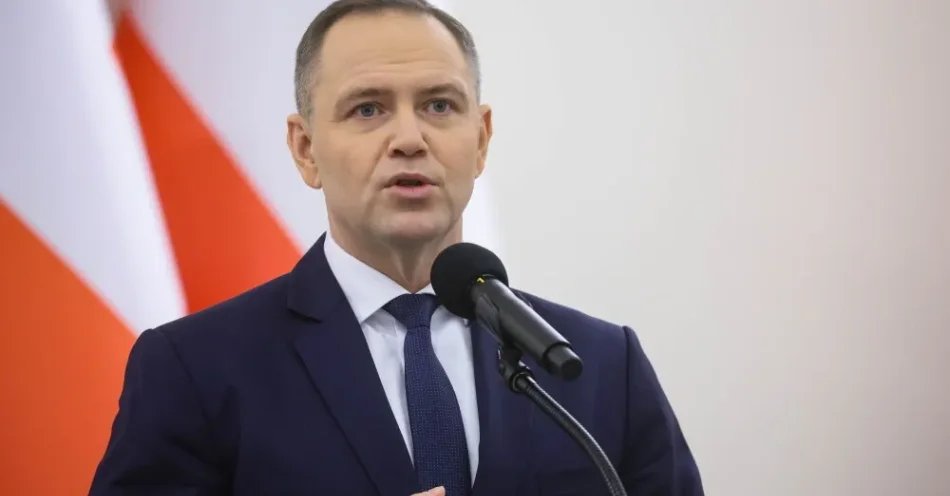 zdjęcie: Prezydent: Wanda Traczyk-Stawska była niestrudzoną strażniczką pamięci Powstania Warszawskiego / Warszawa, 13.11.2025. Prezydent RP Karol Nawrocki podczas wspólnej konferencji prasowej z prezydent Konfederacji Szwajcarskiej Karin Keller-Sutter, po spotkaniu w Pałacu Prezydenckim w Warszawie, 13 bm. Prezydent Szwajcarii jest z wizytą roboczą w Polsce. (mr) PAP/Leszek Szymański