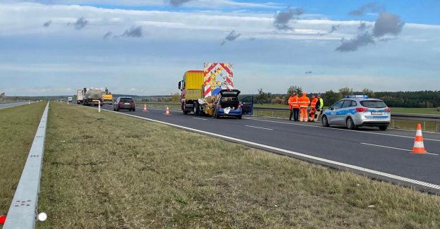 Żnińscy kryminalni wyjaśniają okoliczności wypadku na drodze S5 w Jaroszewie