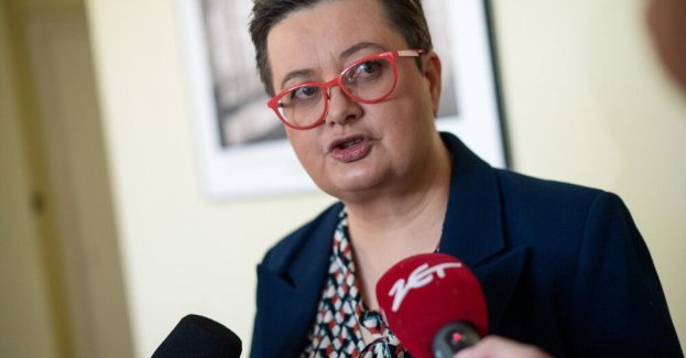 Katecheci chcą ustawowo uregulowanych obowiązkowych lekcji religii lub etyki; MEN jest przeciw