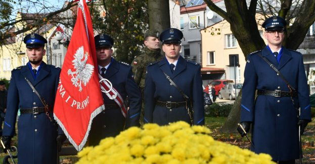 Policjanci na uroczystościach z okazji Święta Niepodległości