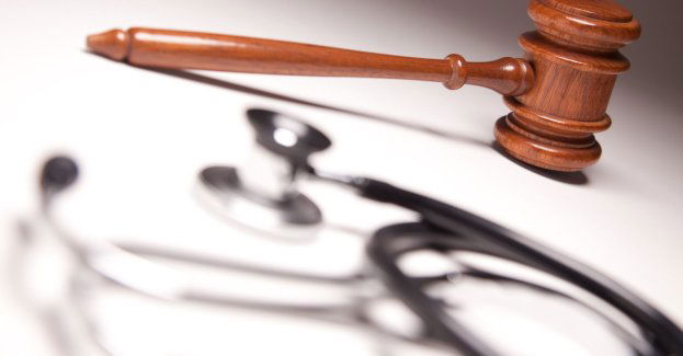 Pacjent zmarł przy leczeniu stanów zapalnych zębów; rodzina chce zadośćuczynienia