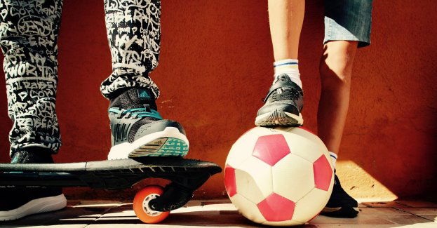 Jakie przepisy obowiązują osoby jeżdżące na deskorolkach elektrycznych?