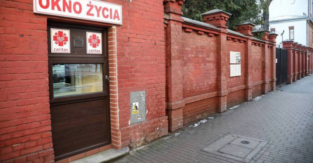 Sześcioletnia dziewczynka pozostawiona w oknie życia w Warszawie