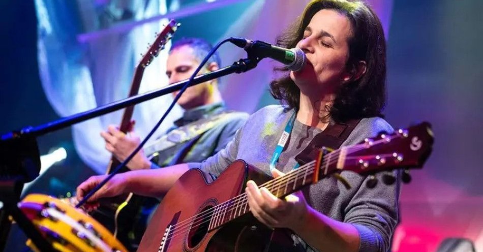 zdjęcie: Irenka Salwowska w Tawernie Keja...czyli poetycko, yapowo i kolędowo / kupbilecik24.pl / Irenka Salwowska w Tawernie Keja...czyli poetycko, yapowo i kolędowo