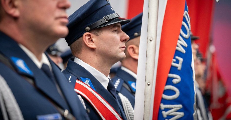 zdjęcie: Niepodległość i jubileusz Kompanii Honorowej śląskiej Policji / fot. KMP w Jaworznie