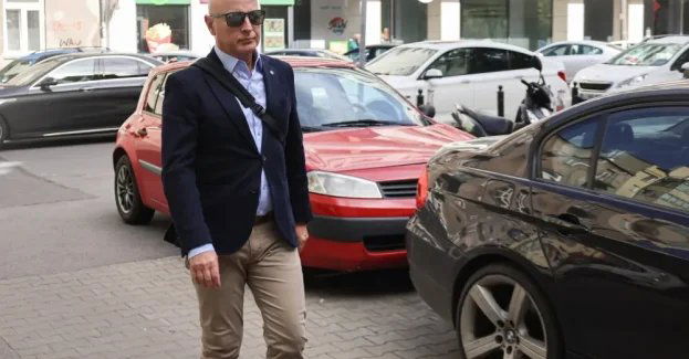 Warszawa: gen. Szymczyk stawił się na rozprawę w sprawie wybuchu granatnika