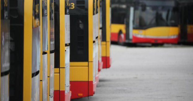 Policja zatrzymała pięciu nastolatków, którzy mieli strzelać z wiatrówki do autobusów