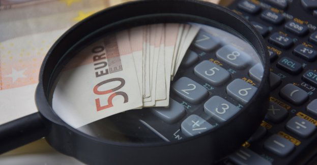 Małżeństwo oskarżone o oszustwa i wyłudzenie kilkuset tysięcy złotych