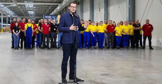 Chcemy zaproponować program pozwalający ściągnąć inwestycje do średnich miast