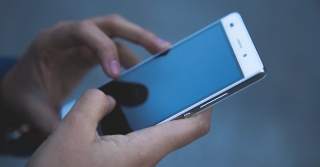 65-latka straciła pieniądze sądząc, że pomaga synowi