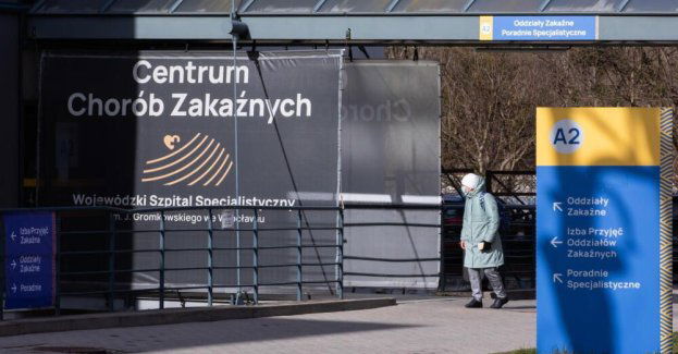 Ustalani są pasażerowie samolotów, którymi podróżowało dziecko z błonicą