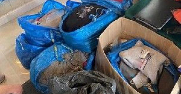 Zabezpieczona odzież z podrabianymi znakami towarowymi