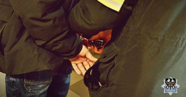 Osoby poszukiwane są codziennie zatrzymywane. Wczorajszego popołudnia kolejne dwie trafiły w ręce policjantów