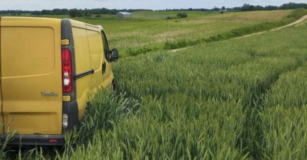 Pijany kierowca jeździł po polu, niszcząc uprawy