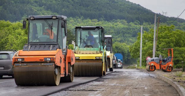 Ponad 100 mln zł na budowy i remonty dróg gminnych i powiatowych