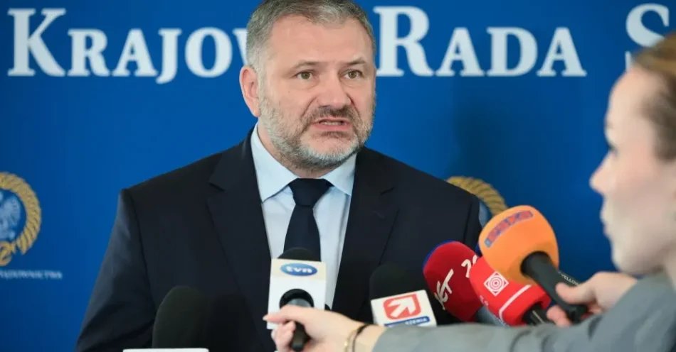 zdjęcie: Szef MS o Braunie: to skandal, że w państwie, które poniosło tak ogromne straty wojenne, jest polityk negujący fakty historyczne / Warszawa, 20.05.2026. Minister sprawiedliwości, prokurator generalny Waldemar Żurek podczas konferencji w siedzibie Krajowej Rady Sądownictwa w Warszawie, 20 bm. (sko) PAP/Stach Leszczyński