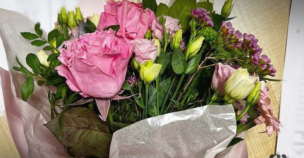 35-latek zamiast kupić bukiet kwiatów, postanowił włamać się do kwiatomatu. Grozi mu 10 lat więzienia