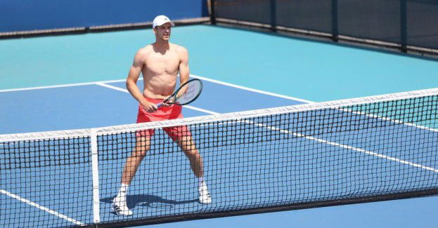 Turniej ATP w Miami - Hurkacz wycofał się z debla i singla