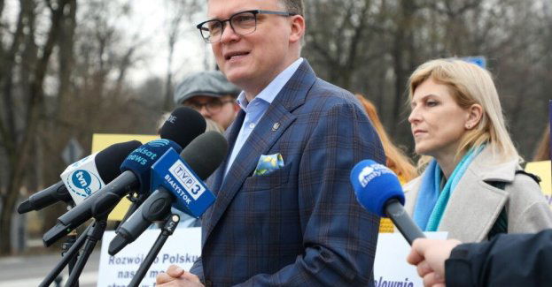Potrzebny jest dzisiaj prezydent, który zajmie się "robotą a nie pałacowaniem"