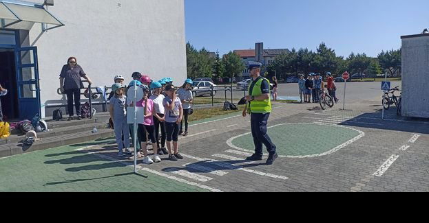 Egzamin na kartę rowerowa pod okiem wyszkowskich policjantów