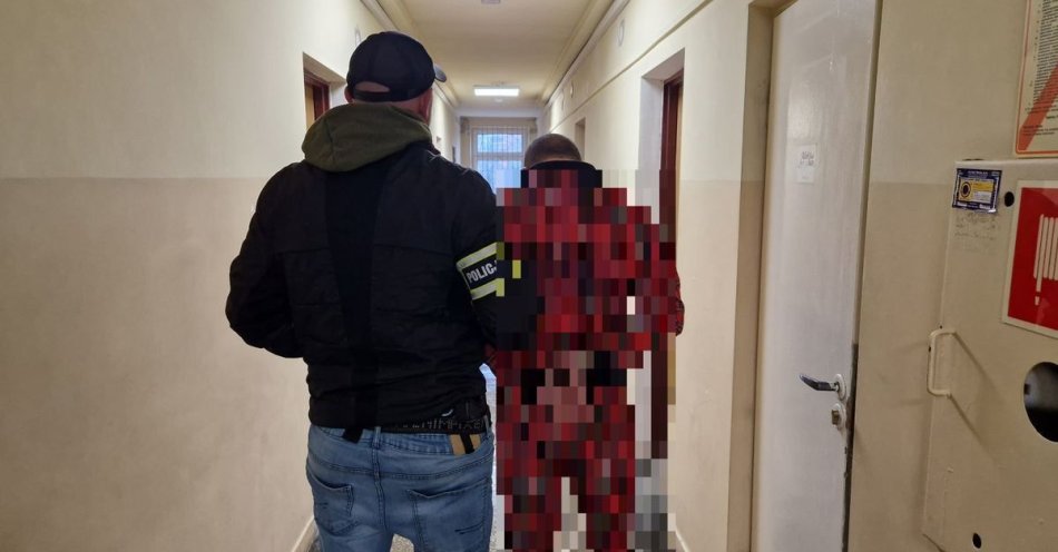 zdjęcie: Pabianiczanin w areszcie po zatrzymaniu z narkotykami / fot. KPP w Pabianicach