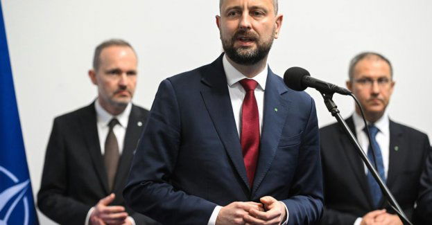 Szef MON zapowiada budowę bazy śmigłowców na lotnisku w Świdniku