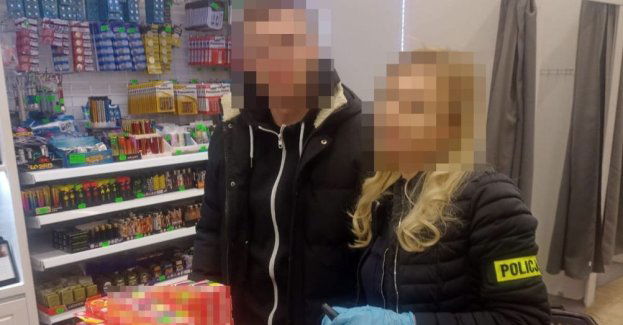 Podrobiona elektronika i zabawki w jednym ze sklepów