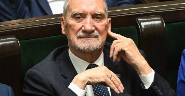 Prokuratura prowadzi postępowanie sprawdzające dot. ewentualnej "zdrady dyplomatycznej" Macierewicza