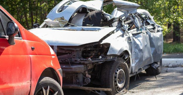 Czarne alerty drogowe po weekendowych śmiertelnych wypadkach