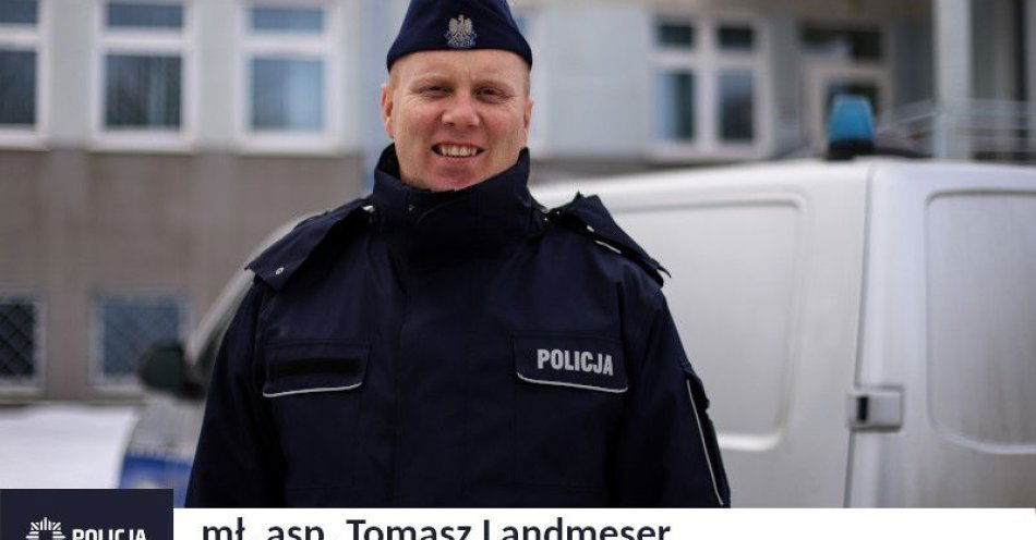 zdjęcie: Mł. asp. Tomasz Landmeser w plebiscycie SuperDzielnicowy2026 / fot. KMP w Gdyni