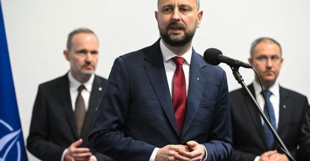 Szef MON zapowiada budowę bazy śmigłowców na lotnisku w Świdniku